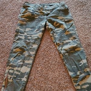 Forever 21 came cargo skinny